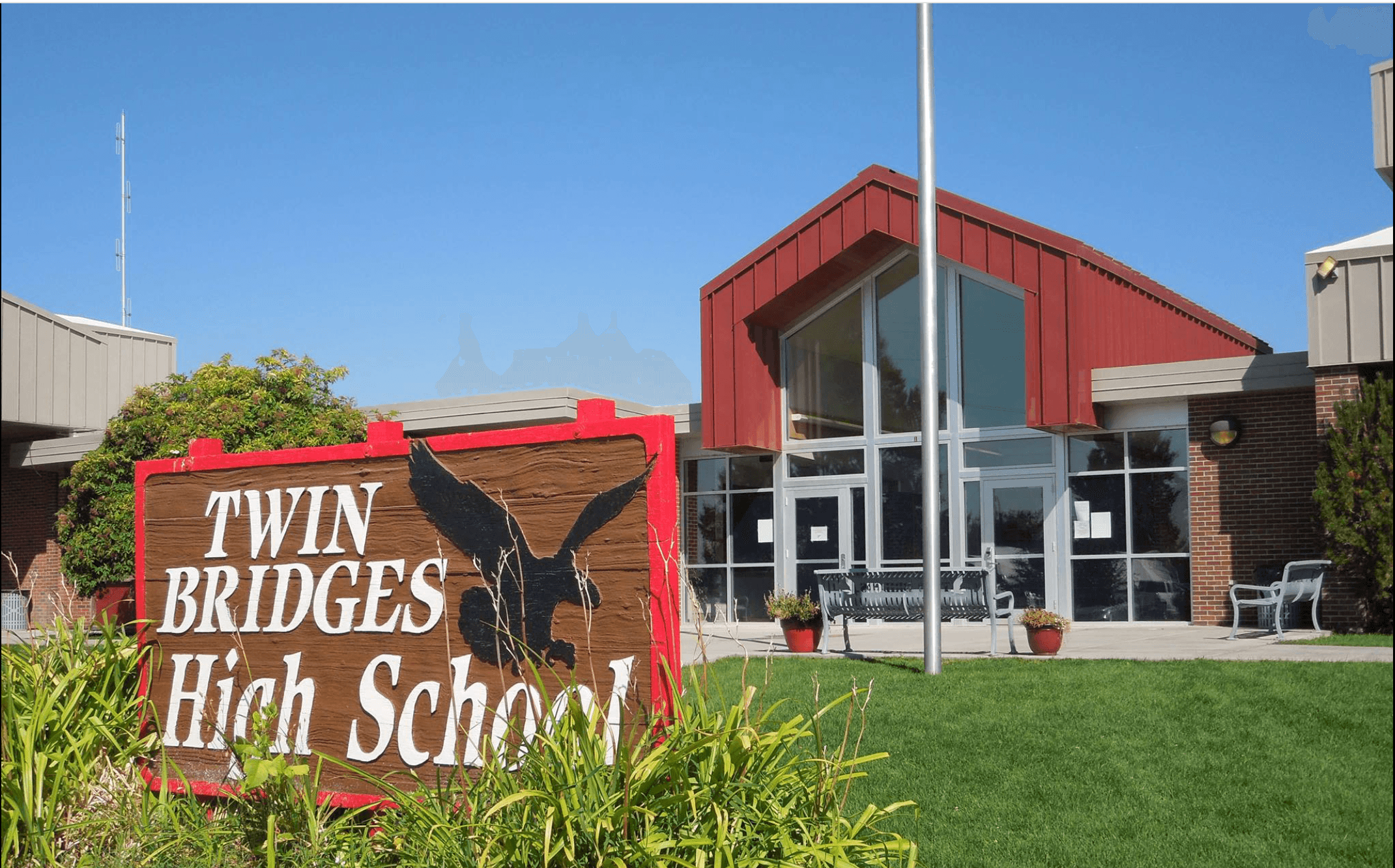 Outside View of the Twin Bridges Public School