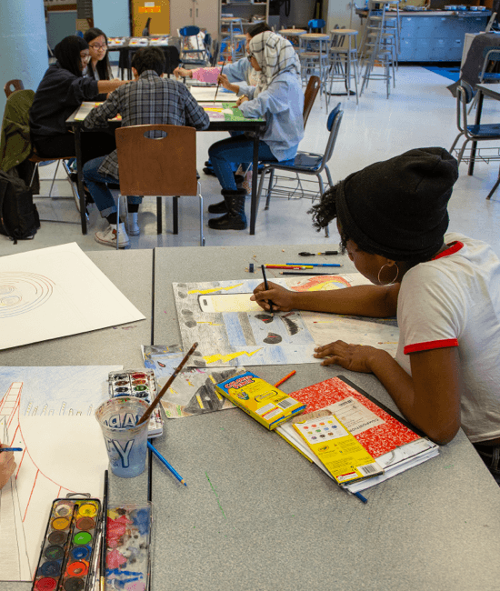 Student in art class