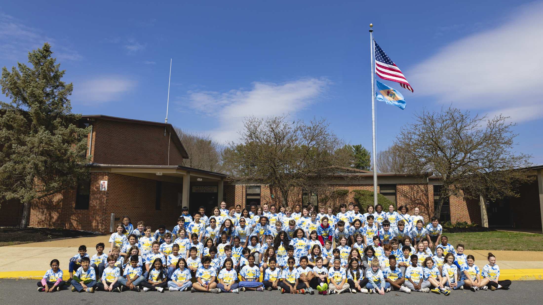 2026 5th Graders posing for a class picture