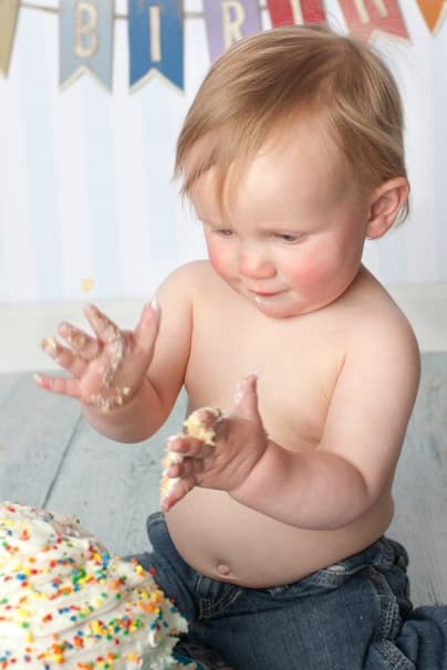 Cake-smash session image from the gallery.