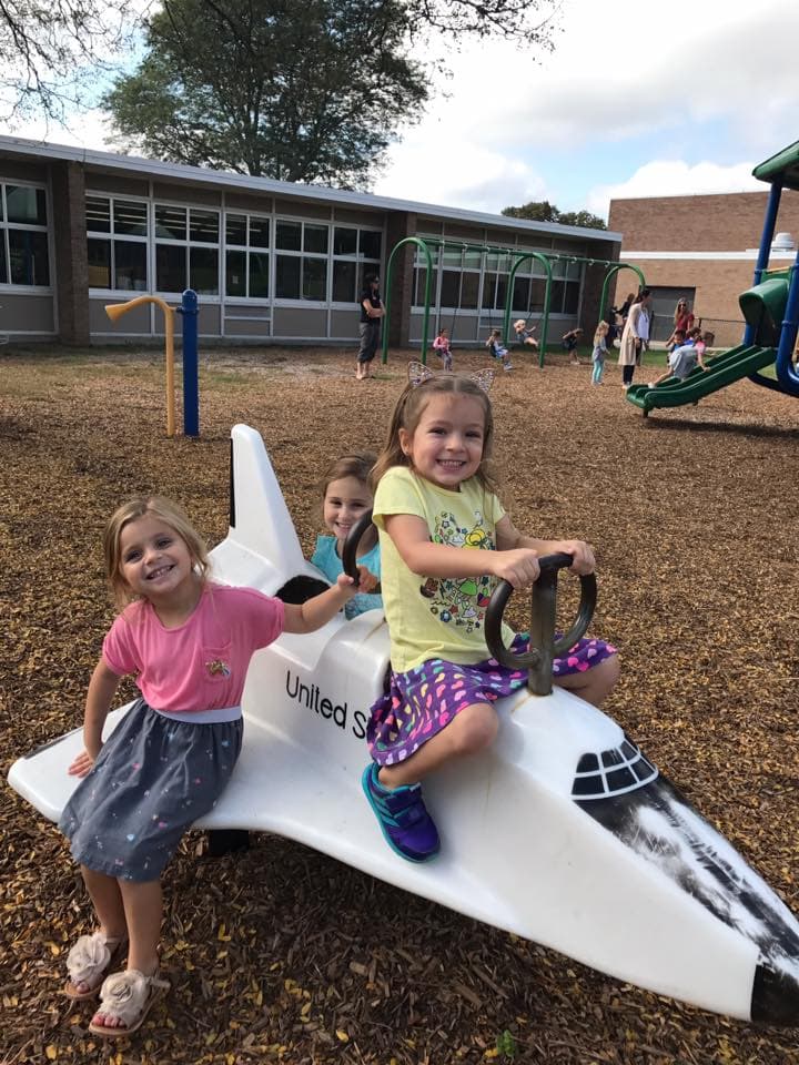 Country Knolls Child Center, Llc