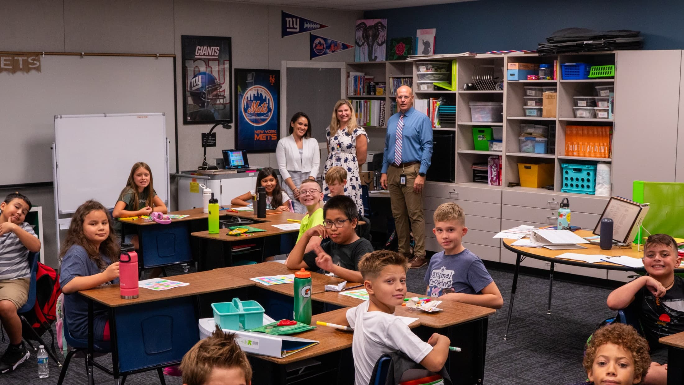 Oak Tree Elementary teachers and students in classroom